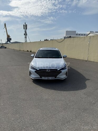 Hyundai Elantra 2019, 45,400 km - 2.0 l - Bakı