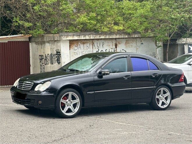 Mercedes C 240 2005, 254,844 km - 2.4 l - Bakı