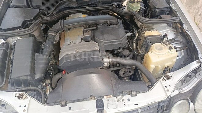 Mercedes E 200 1996, 215,000 km - 2.0 l - Bakı