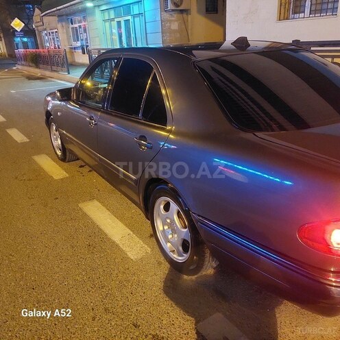 Mercedes E 240 1998, 245,000 km - 2.4 l - Bakı