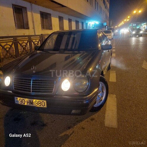 Mercedes E 240 1998, 245,000 km - 2.4 l - Bakı