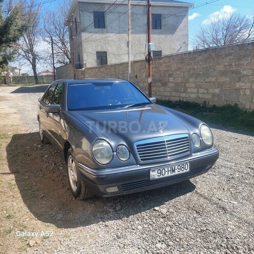 Mercedes E 240 1998, 245,000 km - 2.4 l - Bakı