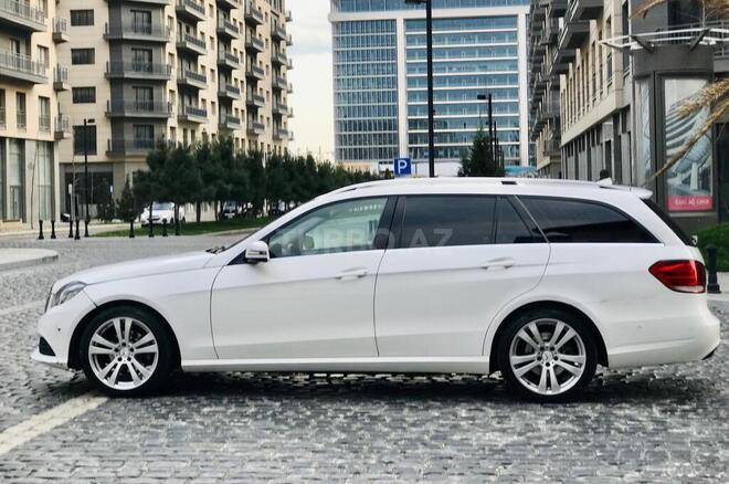 Mercedes E 220 2013, 297,000 km - 2.2 л - Bakı