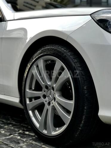 Mercedes E 220 2013, 297,000 km - 2.2 л - Bakı