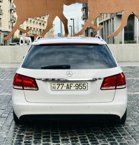 Mercedes E 220 2013, 297,000 km - 2.2 л - Bakı
