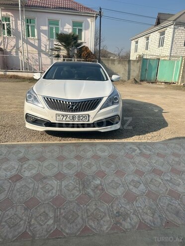 Hyundai Grandeur 2015, 155,000 km - 2.2 l - Qazax