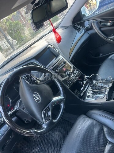 Hyundai Grandeur 2015, 155,000 km - 2.2 l - Qazax