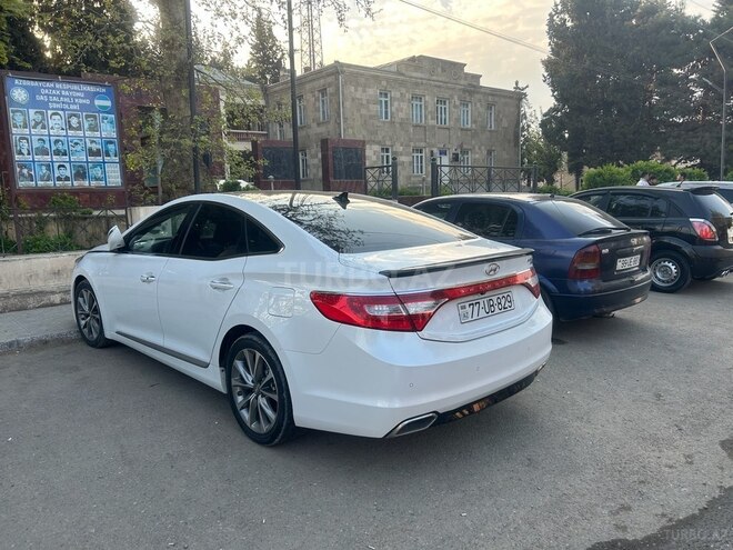 Hyundai Grandeur 2015, 155,000 km - 2.2 l - Qazax