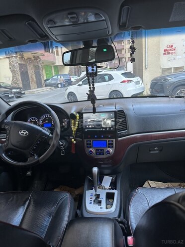 Hyundai Santa Fe-8