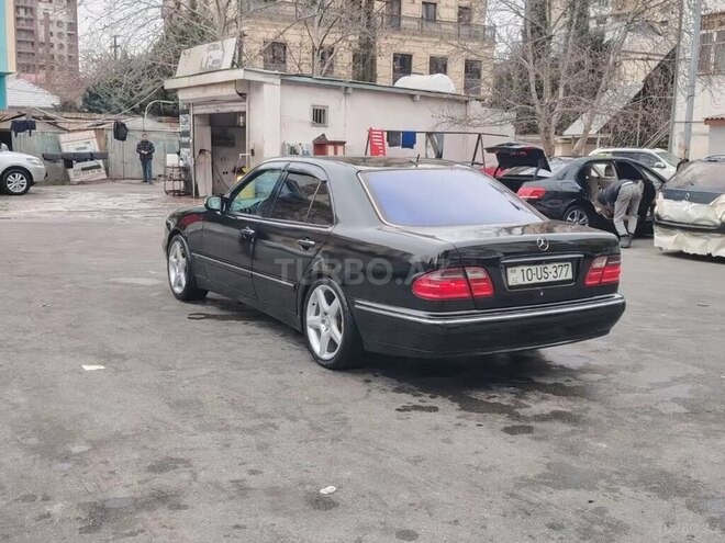 Mercedes E 320 2000, 170,000 km - 3.2 l - Bakı