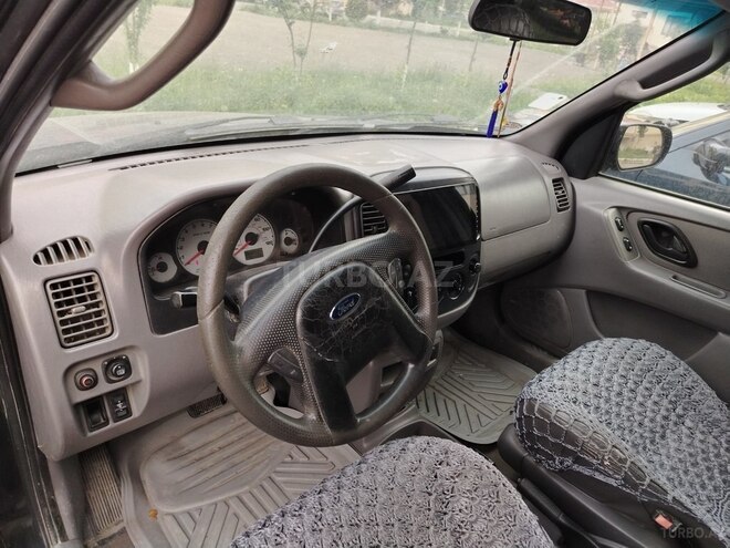 Ford Escape 2001, 207,000 km - 3.0 l - Kürdəmir
