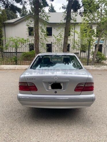 Mercedes E 240 2000, 247,255 km - 2.6 l - Sumqayıt