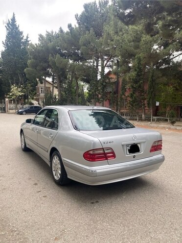 Mercedes E 240 2000, 247,255 km - 2.6 l - Sumqayıt