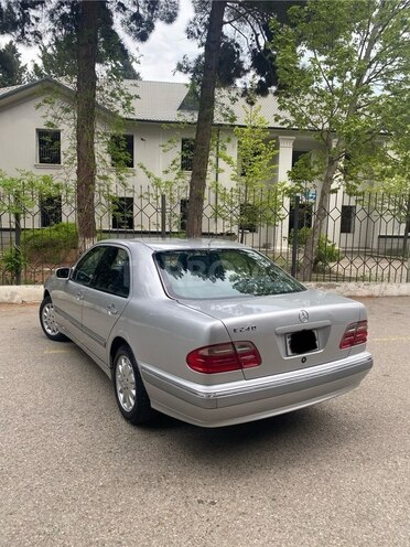 Mercedes E 240 2000, 247,255 km - 2.6 l - Sumqayıt