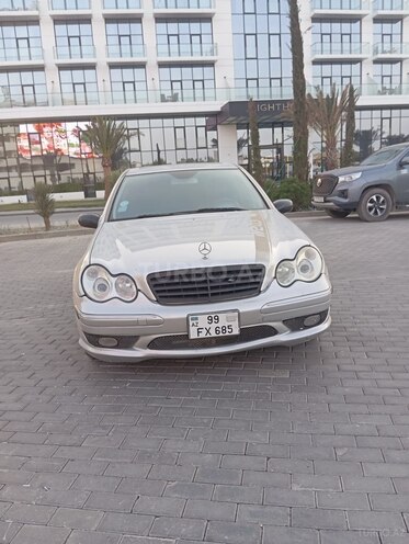 Mercedes C 230 2005, 300,000 km - 2.5 l - Bakı