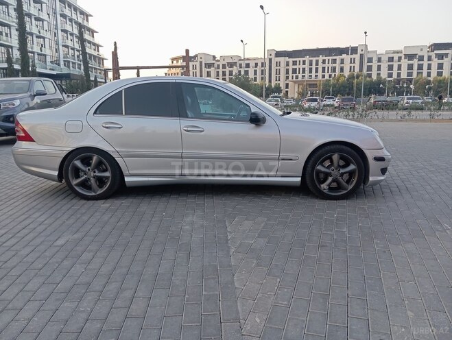 Mercedes C 230 2005, 300,000 km - 2.5 l - Bakı