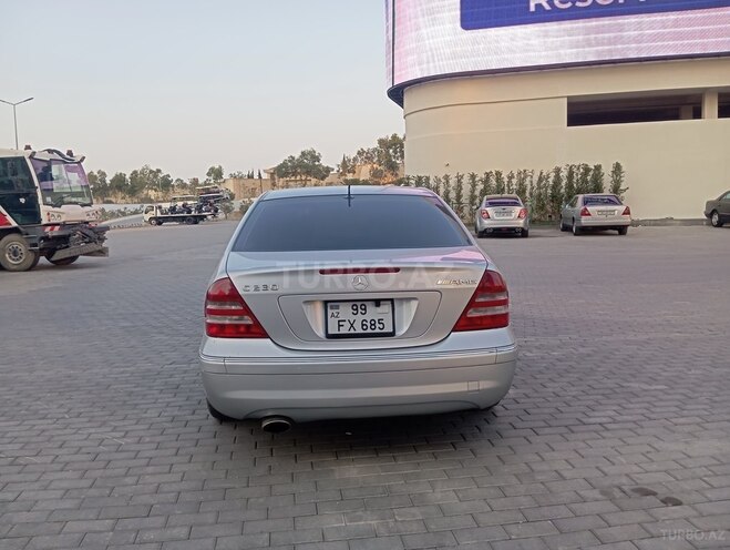 Mercedes C 230 2005, 300,000 km - 2.5 l - Bakı