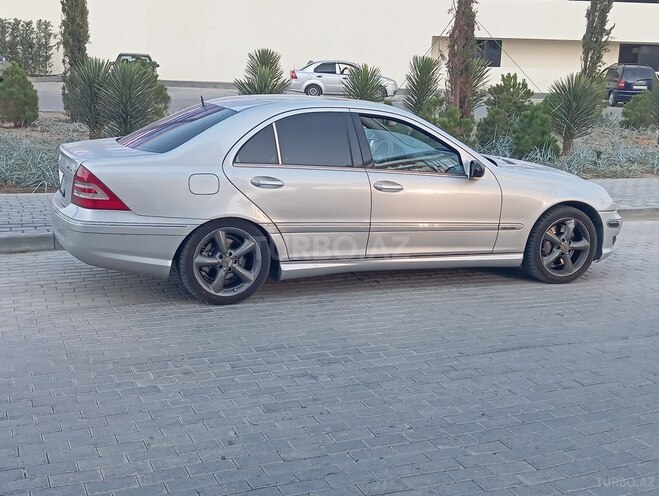 Mercedes C 230 2005, 300,000 km - 2.5 l - Bakı