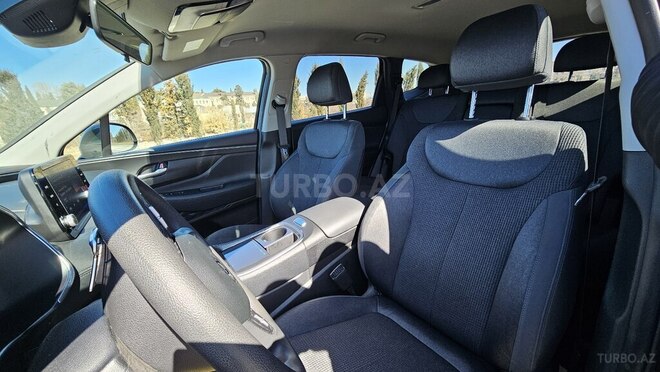 Hyundai Santa Fe-14