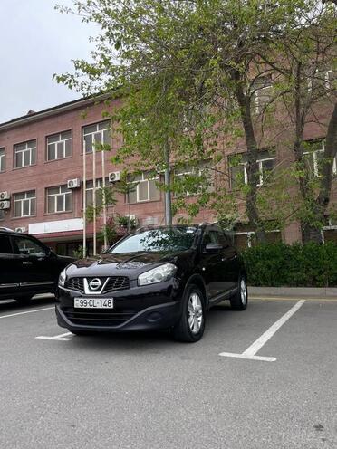 Nissan Qashqai-1