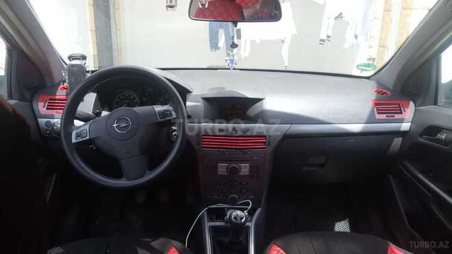 Opel Astra 2004, 235,000 km - 1.4 l - Bakı