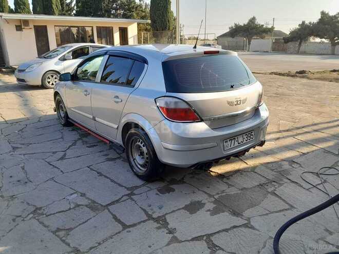 Opel Astra 2004, 235,000 km - 1.4 l - Bakı