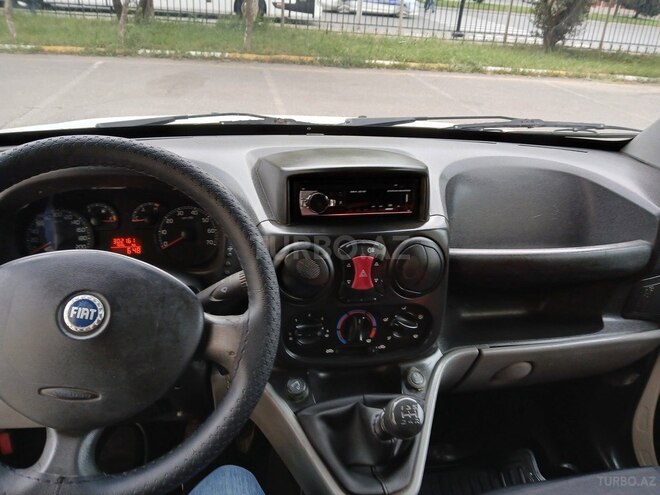 Fiat Doblo 2015, 302,000 km - 1.4 l - Bakı