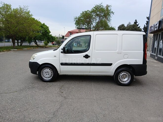 Fiat Doblo 2015, 302,000 km - 1.4 l - Bakı