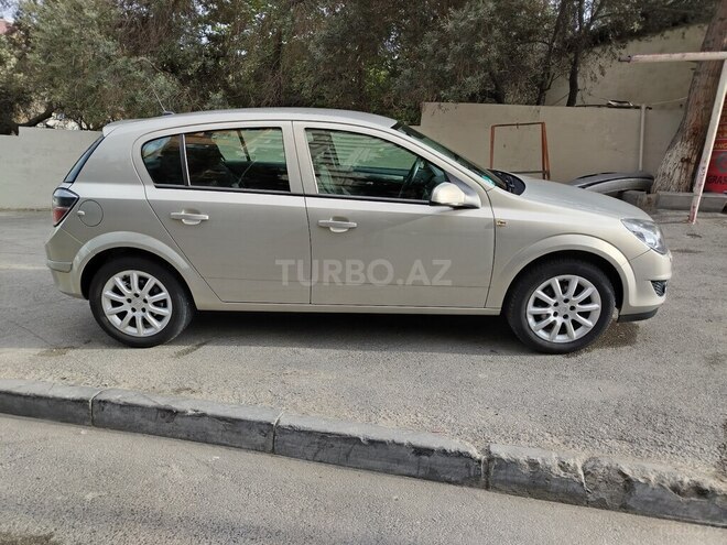 Opel Astra 2009, 174,500 km - 1.4 l - Xırdalan