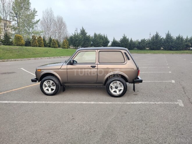 LADA (VAZ) Niva 2024, 3,702 km - 1.7 l - Bakı