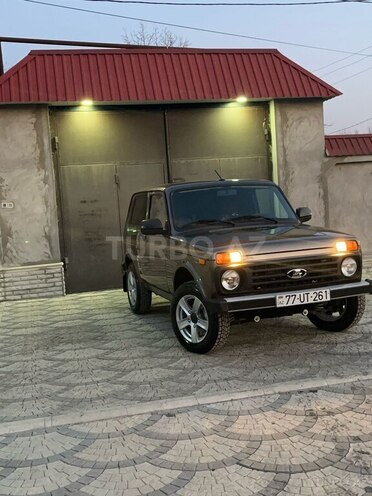 LADA (VAZ) Niva 2024, 3,702 km - 1.7 l - Bakı