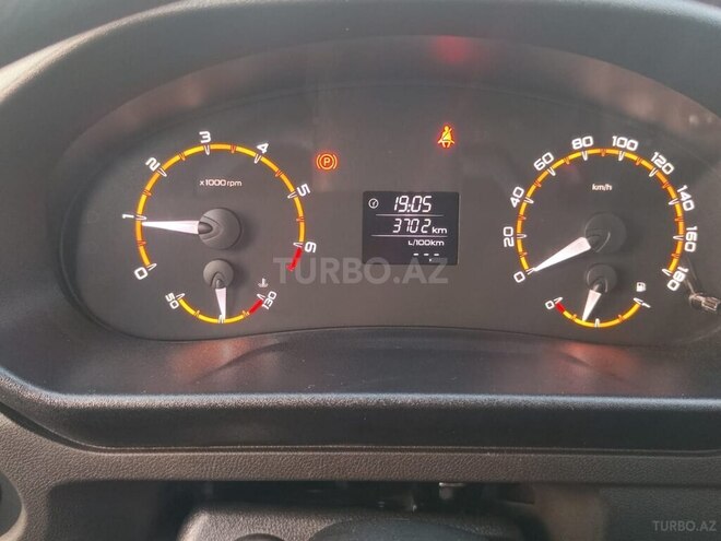 LADA (VAZ) Niva 2024, 3,702 km - 1.7 l - Bakı