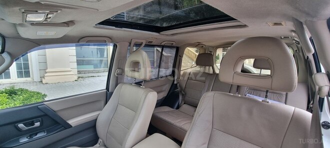 Mitsubishi Pajero 2006, 225,000 km - 3.8 l - Bakı