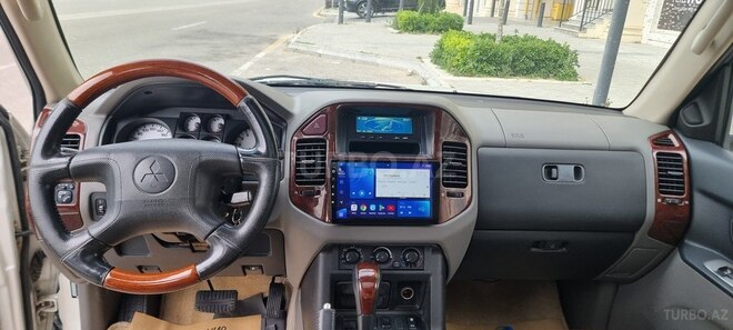 Mitsubishi Pajero 2006, 225,000 km - 3.8 l - Bakı