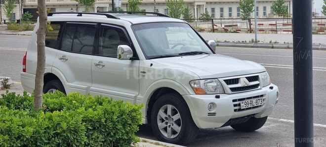 Mitsubishi Pajero 2006, 225,000 km - 3.8 l - Bakı