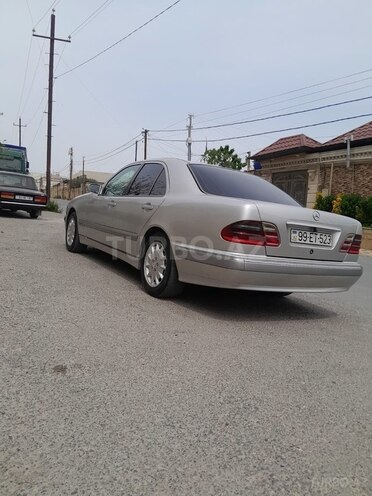 Mercedes E 270 2000, 450,000 km - 2.7 l - Bakı