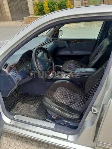 Mercedes E 270 2000, 450,000 km - 2.7 l - Bakı