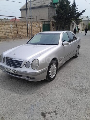 Mercedes E 270 2000, 450,000 km - 2.7 l - Bakı