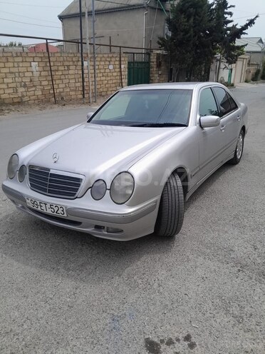 Mercedes E 270 2000, 450,000 km - 2.7 l - Bakı