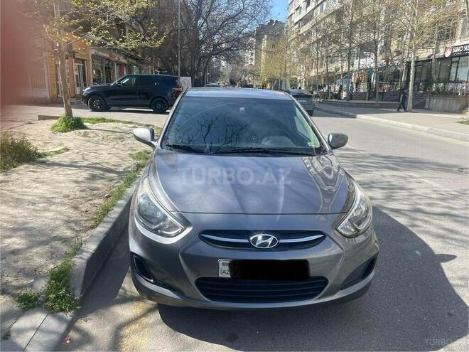 Hyundai Accent 2015, 300,000 km - 1.6 л - Bakı
