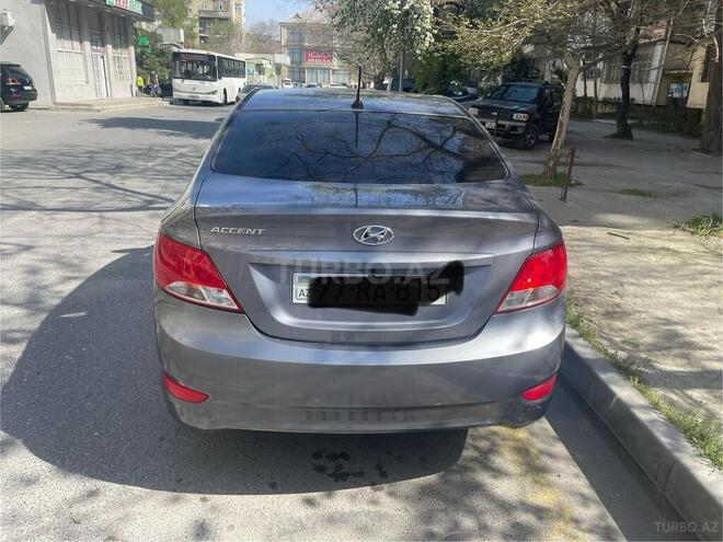 Hyundai Accent 2015, 300,000 km - 1.6 л - Bakı