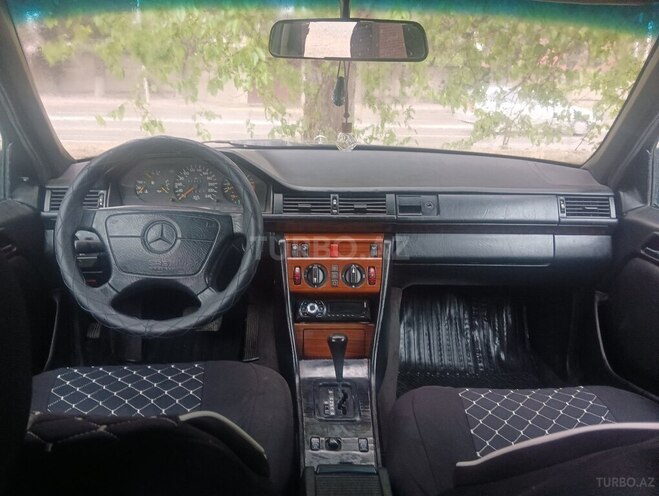 Mercedes E 200 1994, 325,720 km - 2.0 л - Bakı