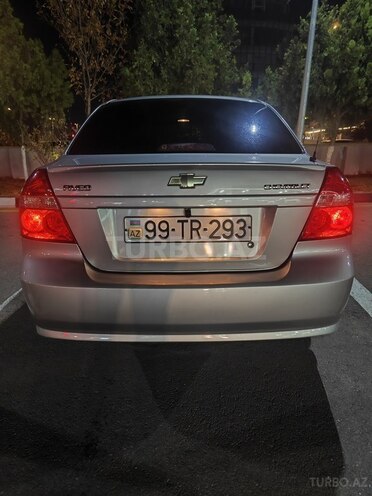 Chevrolet Aveo-5