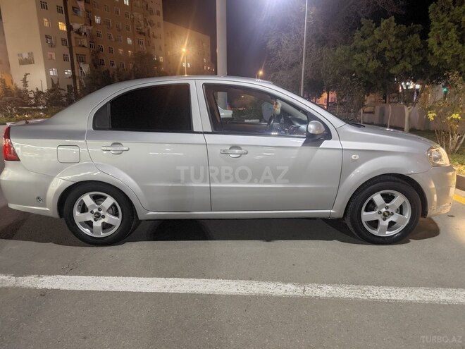 Chevrolet Aveo-3