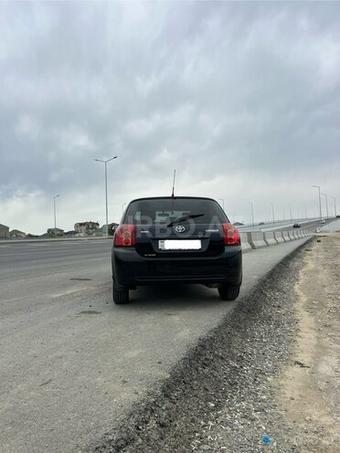 Toyota Corolla 2005, 298,000 km - 1.4 л - Bakı
