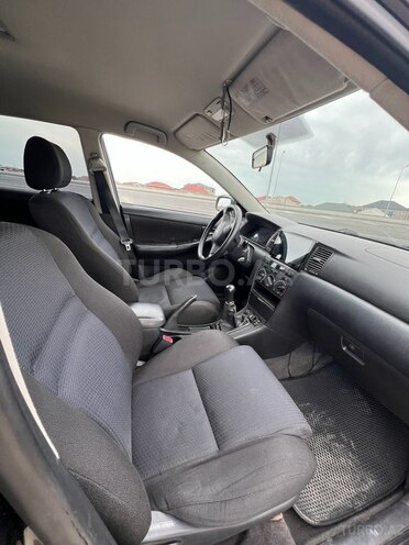 Toyota Corolla 2005, 298,000 km - 1.4 л - Bakı