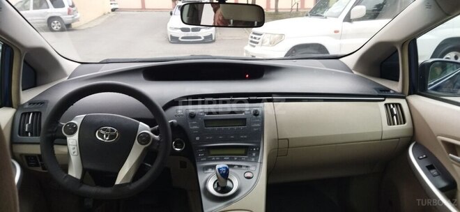 Toyota Prius 2010, 230,000 km - 1.8 л - Bakı