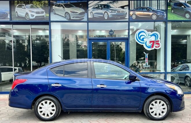 Nissan Sunny-11