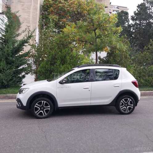 Renault Sandero Stepway 2020, 82,000 km - 1.6 l - Bakı