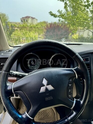Mitsubishi Pajero 2008, 412,000 km - 3.0 l - Bakı